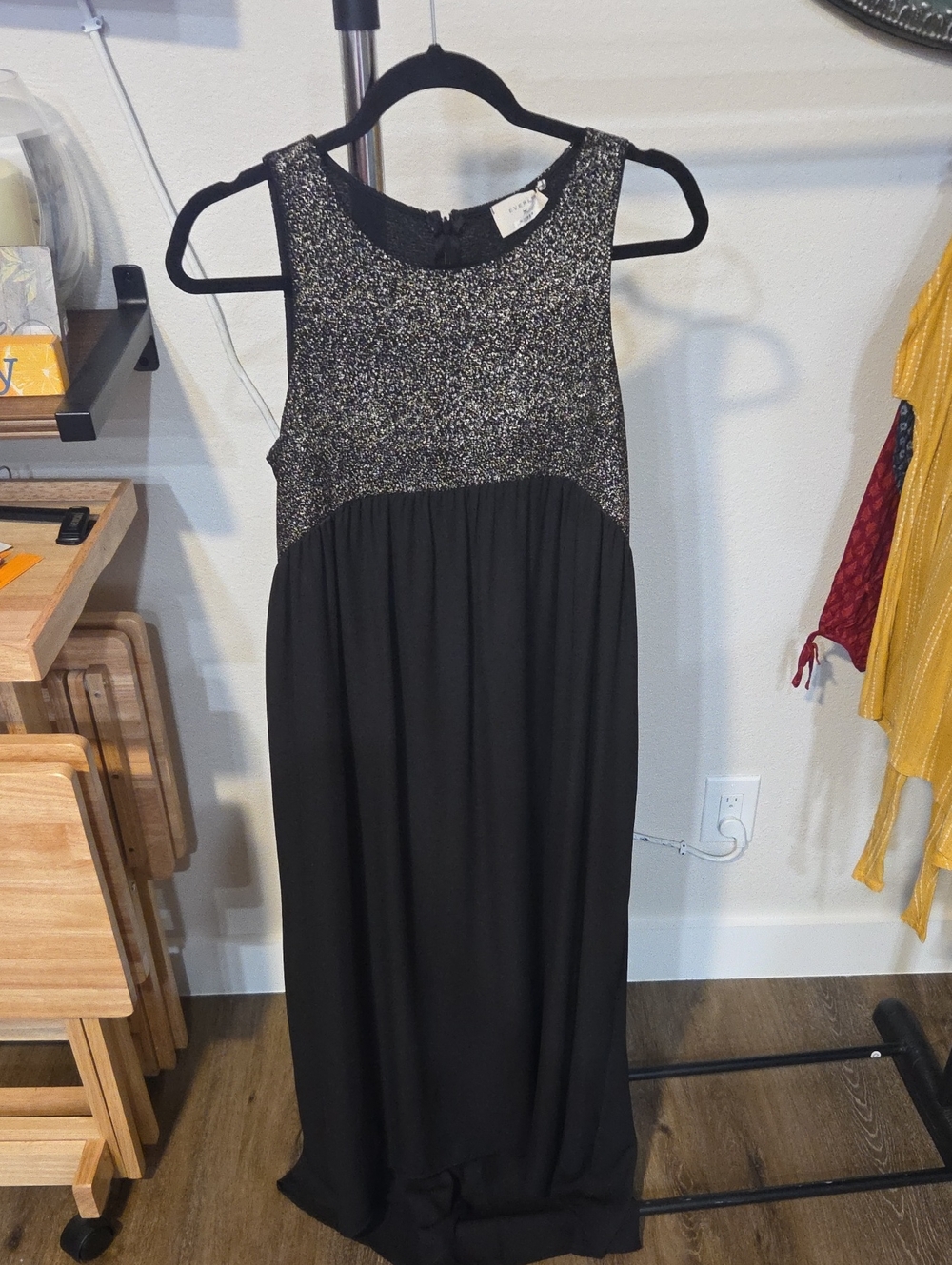 Everly Black Metallic Sparkle Dress